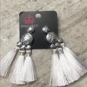 Paparazzi ear rings
